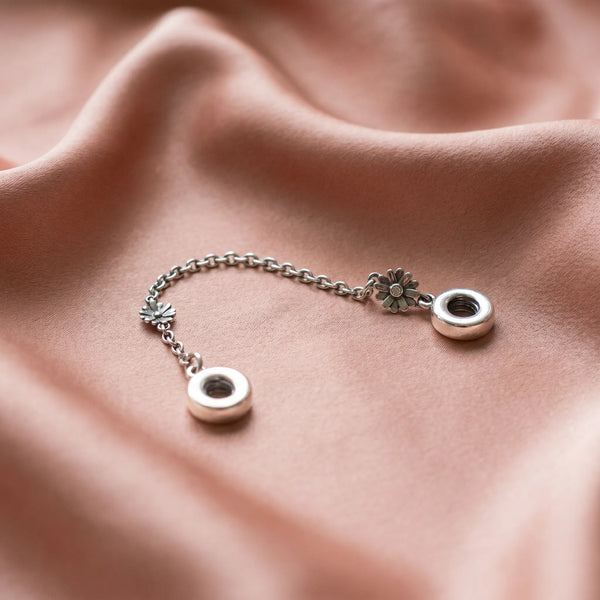 Pre-loved Pandora Sigurnosni Lančić Tratinčica – Srebro 925