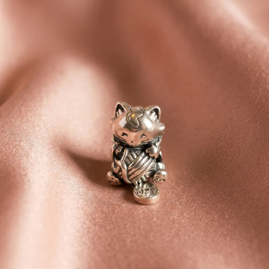 Pandora Viseći Privjesak Mačka s Natpisom Meow – Srebro 925