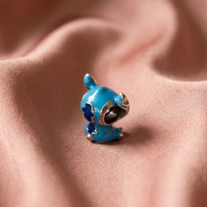 Pandora Disney Stitch Privjesak Plavi Enamel – Sjedeći – Srebro 925