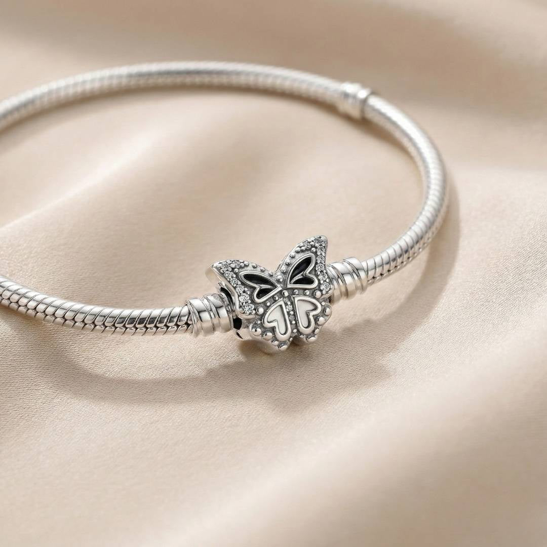 Pre-loved Pandora Narukvica Moments – Zmijski Vez s Kopčom Leptir – Srebro 925