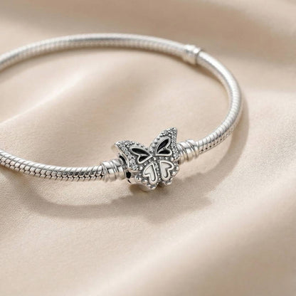 Pre-loved Pandora Narukvica Moments – Zmijski Vez s Kopčom Leptir – Srebro 925