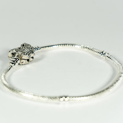 Pre-loved Pandora Narukvica Moments – Zmijski Vez s Kopčom Leptir – Srebro 925