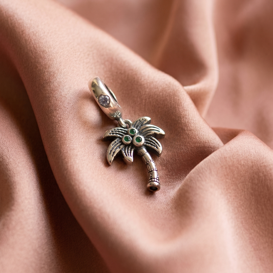 Pre-loved Pandora Viseći Privjesak Palma i Kokosi – Srebro 925
