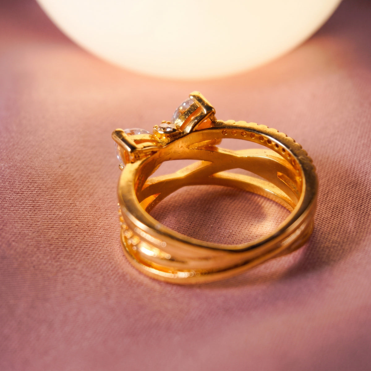 Pre-loved Prsten Blistava Mašna, Prekrižene Trake, 14k Pozlata