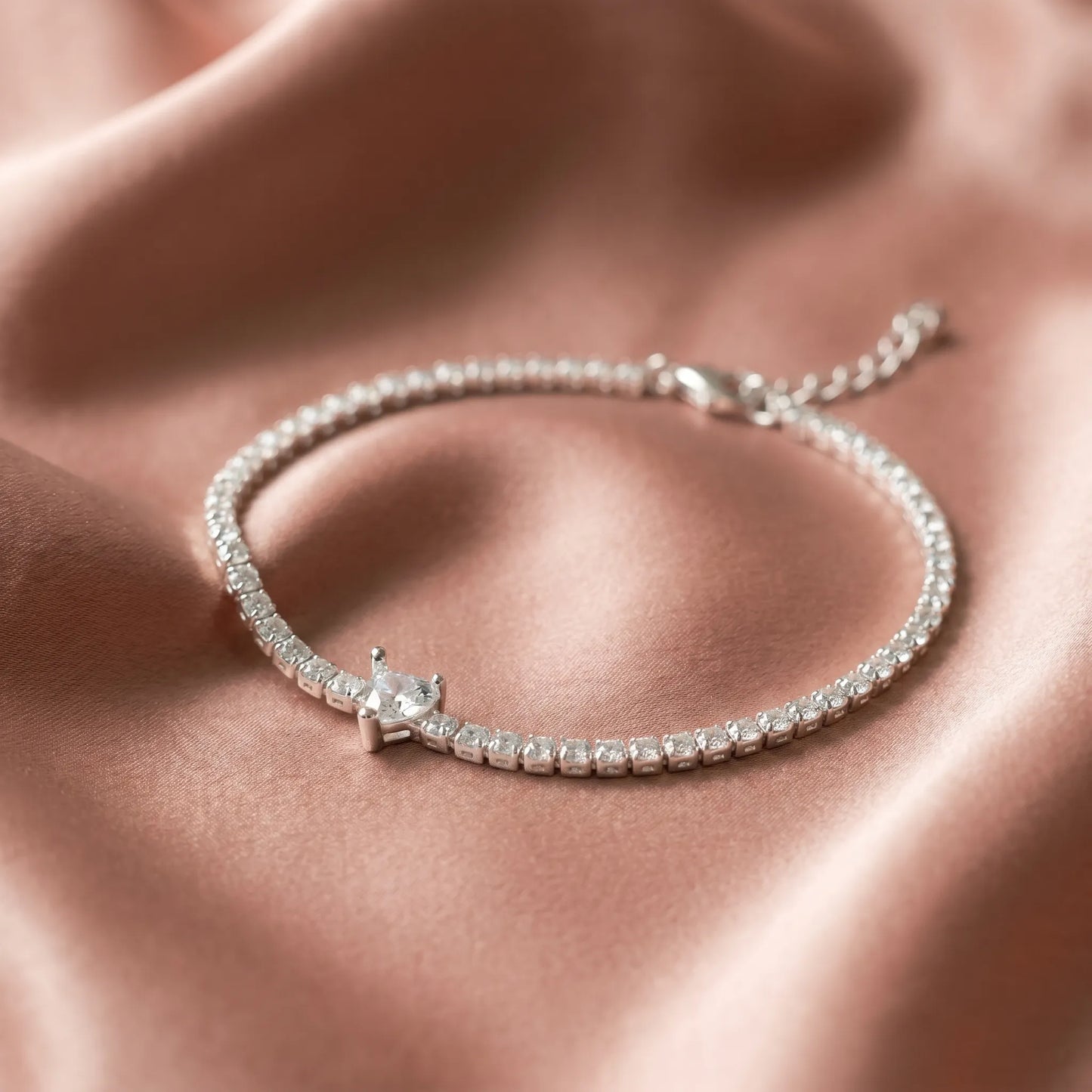 Pandora Timeless Teniska Narukvica Sparkling Heart – Srebro 925