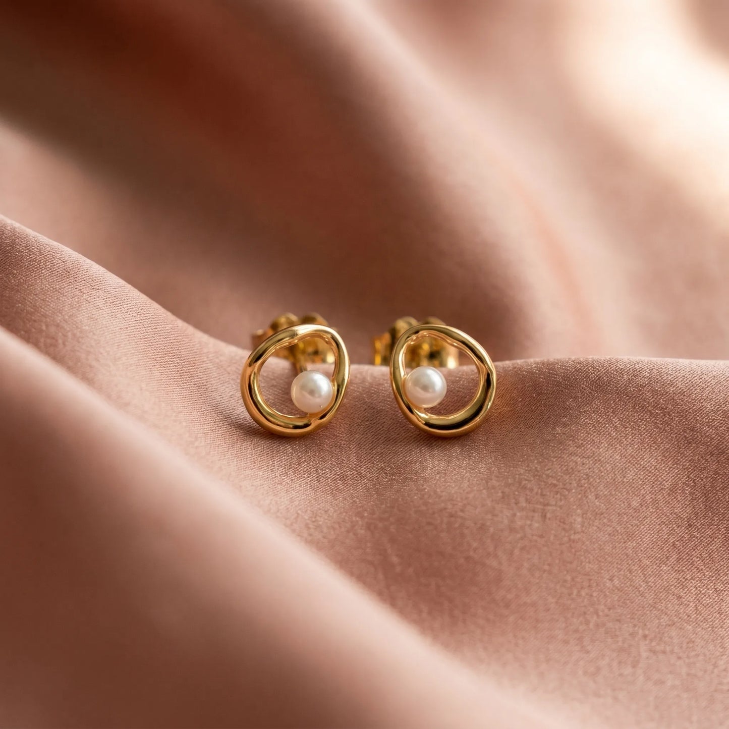 Pandora Essence Naušnice sa Biserom – 14k Pozlata